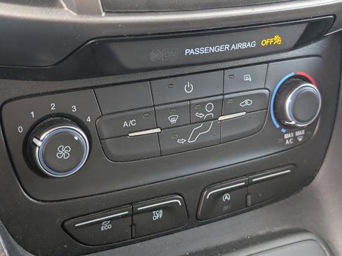 Used 2020 Ford Transit Connect XL image 18