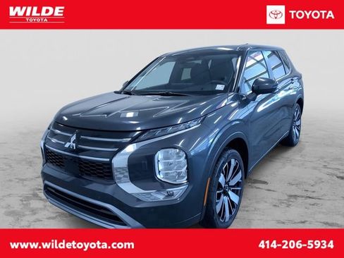 Used 2025 Mitsubishi Outlander SE AWD/4WD image 1