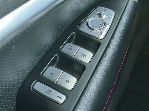 Used 2023 Genesis G70 2.0T w/ Sport Prestige Package image 20