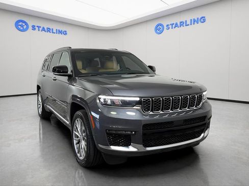 Used 2024 Jeep Grand Cherokee L Summit AWD/4WD image 14