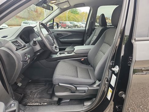 Certified 2025 Honda Ridgeline Sport image 15