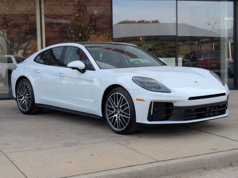 New 2026 Porsche Panamera image 7