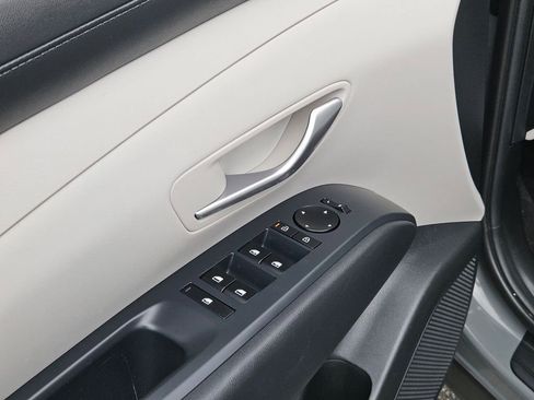 Used 2025 Hyundai Tucson SEL FWD image 15