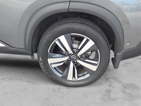 Certified 2023 Nissan Rogue SL w/ SL Premium Package image 3