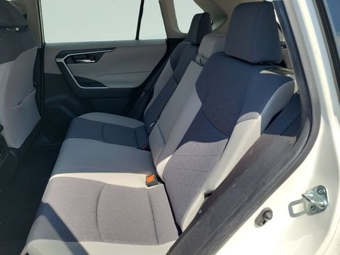 Used 2020 Toyota RAV4 XLE w/ Convenience Package AWD/4WD image 10