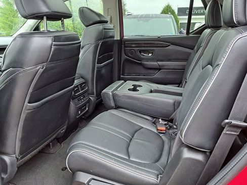 Used 2024 Honda Pilot Elite image 25