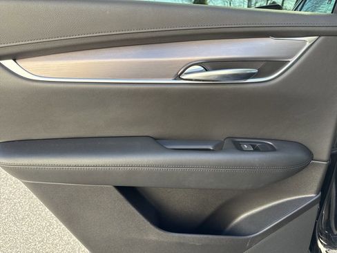 Used 2019 Cadillac XT5 Luxury image 12