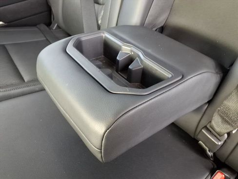 Used 2023 Toyota Tundra Limited AWD/4WD image 18