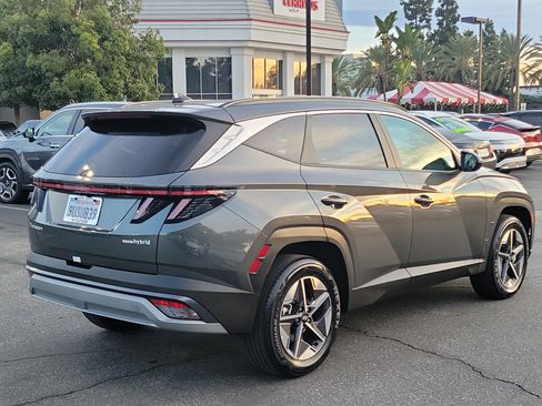 Certified 2025 Hyundai Tucson SEL image 2