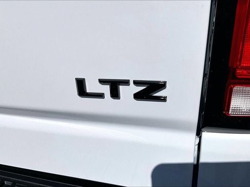 New 2026 Chevrolet Silverado 2500 LTZ w/ LTZ Plus Package AWD/4WD image 11