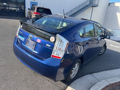 Used 2011 Toyota Prius Five image 10