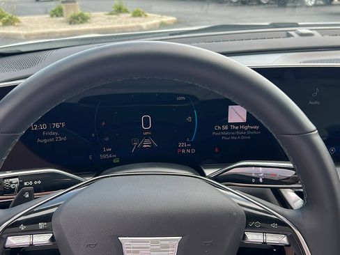 Used 2024 Cadillac Lyriq Sport image 14