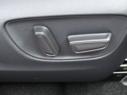 Certified 2025 Toyota RAV4 XSE image 40