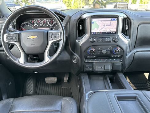 Used 2021 Chevrolet Silverado 1500 LTZ w/ LTZ Convenience Package II AWD/4WD image 10