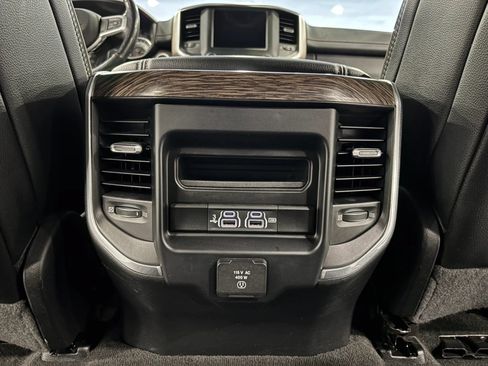 Used 2020 RAM 1500 Laramie AWD/4WD image 22