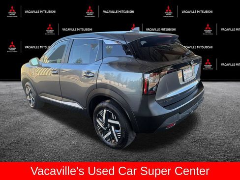 Used 2025 Nissan Kicks SV FWD image 3