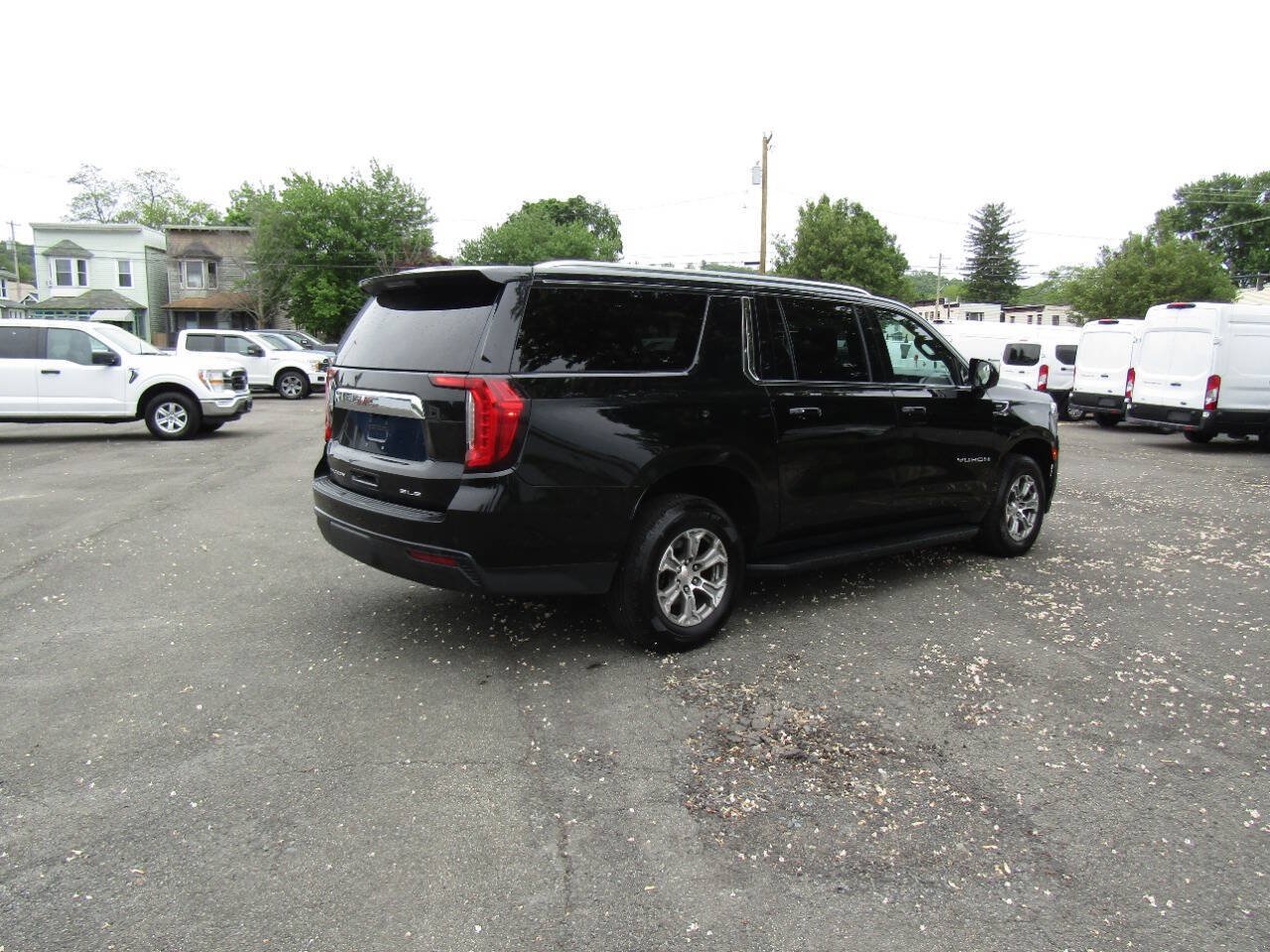 Used 2022 GMC Yukon XL SLE AWD/4WD image 5