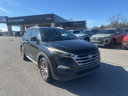 Used 2017 Hyundai Tucson SE Plus image 1