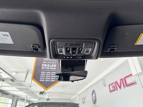 Certified 2025 GMC Sierra 1500 Denali w/ Denali Reserve Package AWD/4WD image 28