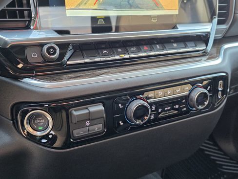 New 2025 Chevrolet Silverado 1500 LT image 25