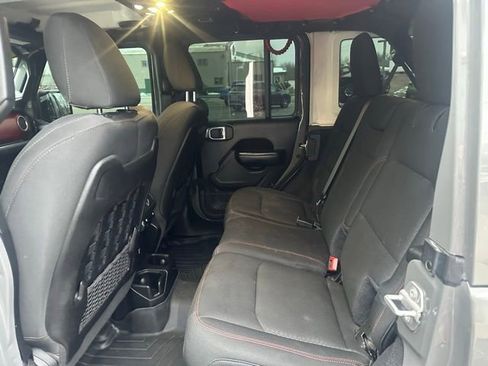 Used 2021 Jeep Wrangler Unlimited Rubicon AWD/4WD image 18