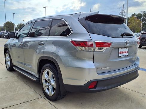 Used 2016 Toyota Highlander Limited image 3
