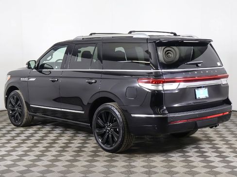 Used 2022 Lincoln Navigator Reserve image 15