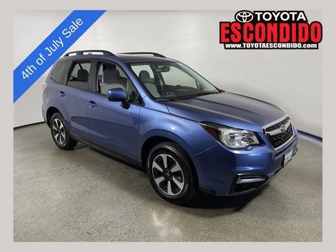 Used 2017 Subaru Forester 2.5i Premium w/ Popular Package #2A AWD/4WD image 1