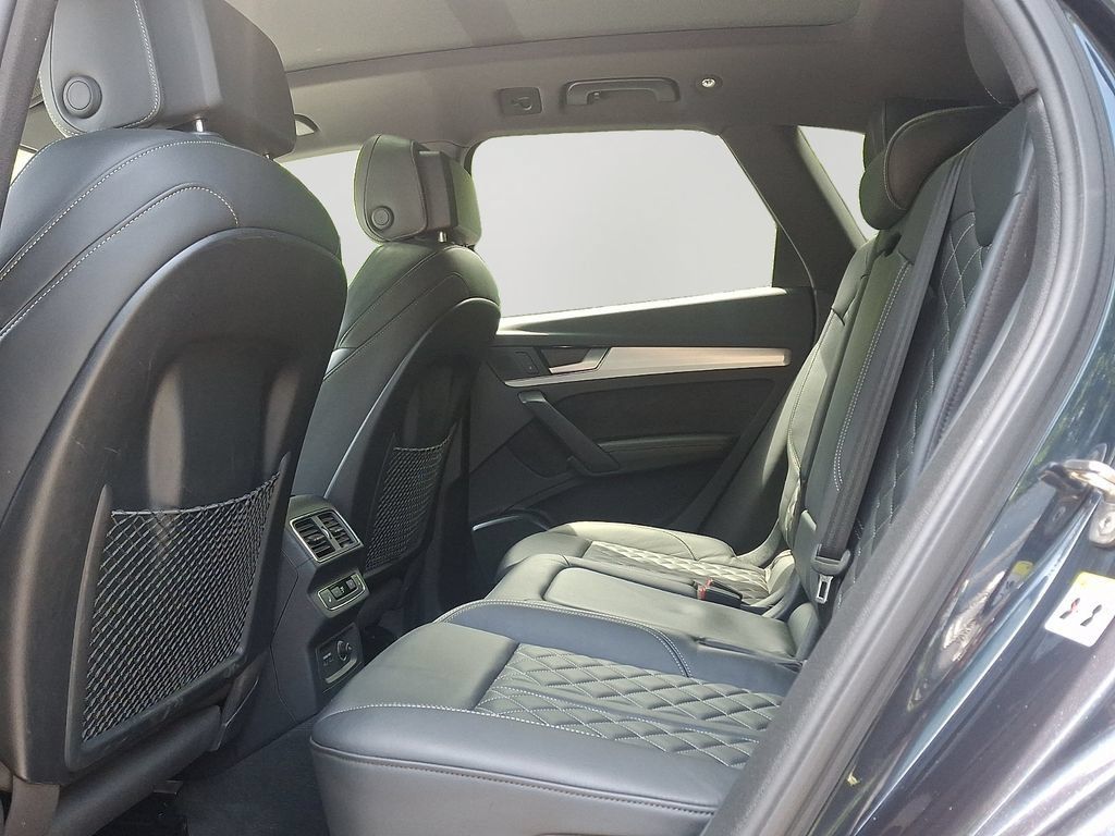 Used 2019 Audi SQ5 Premium Plus w/ Premium Plus Package AWD/4WD image 8