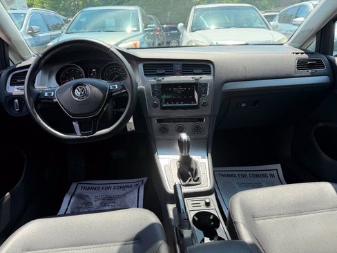 Used 2015 Volkswagen Golf S FWD image 32