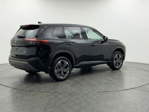 Used 2025 Nissan Rogue SV FWD image 9