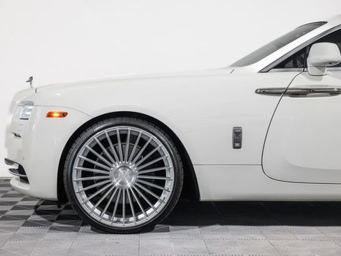 Used 2014 Rolls-Royce Wraith RWD image 14