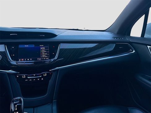 Used 2021 Cadillac XT6 Premium Luxury image 26