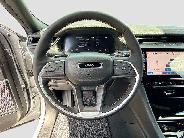 New 2026 Jeep Grand Cherokee Limited AWD/4WD image 8