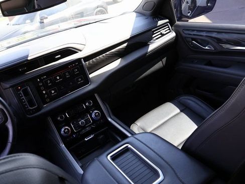 Certified 2023 GMC Yukon Denali AWD/4WD image 22