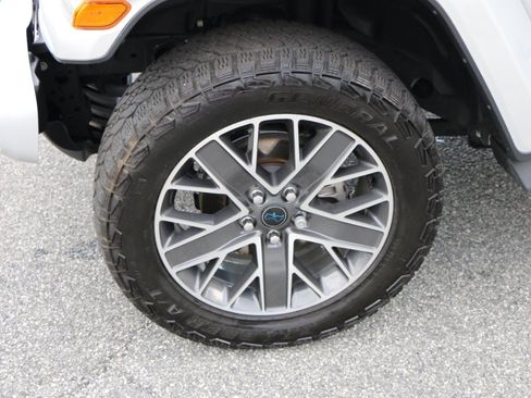 Used 2024 Jeep Wrangler High Altitude AWD/4WD image 12