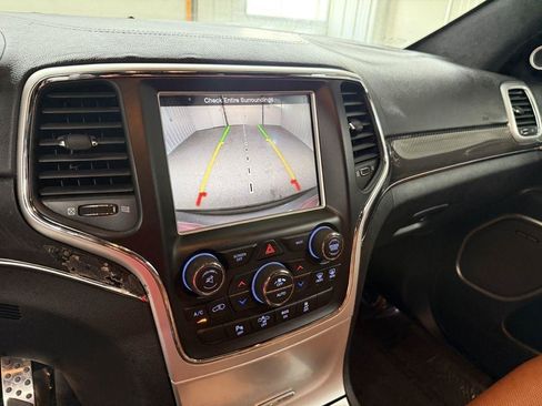 Used 2015 Jeep Grand Cherokee SRT AWD/4WD image 22