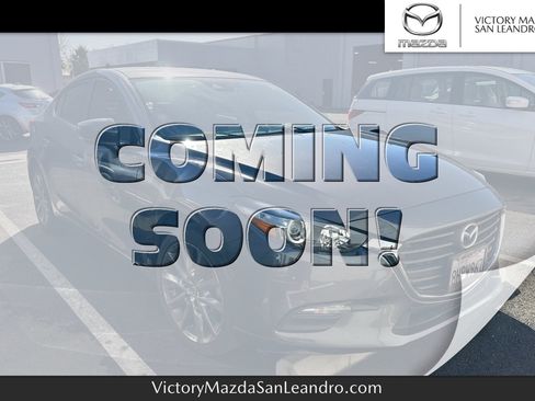Used 2018 MAZDA MAZDA3 Touring image 1