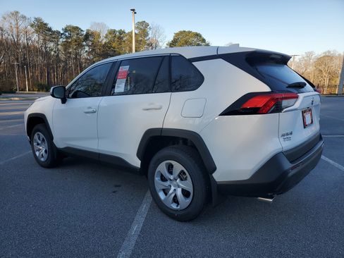 New 2025 Toyota RAV4 LE image 4