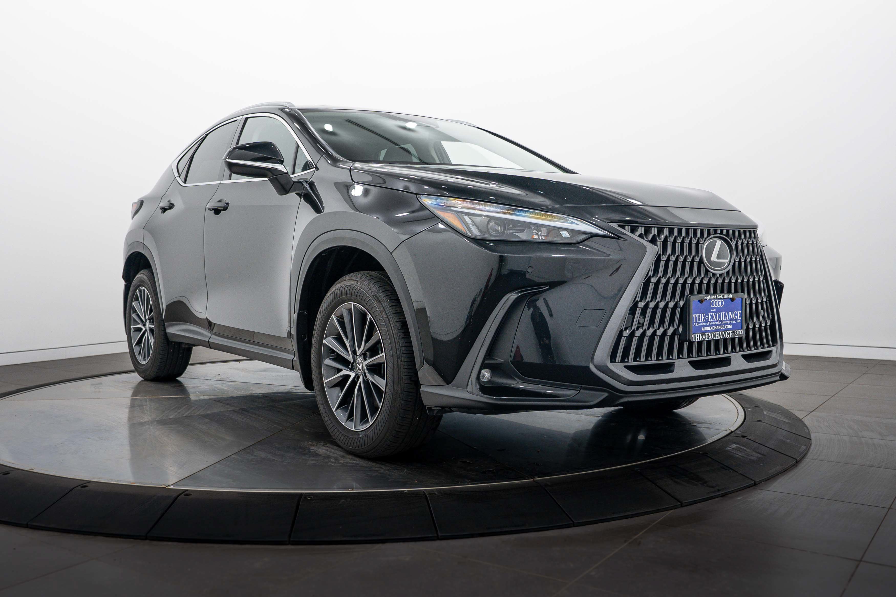 Used 2024 Lexus NX 350h AWD image 1