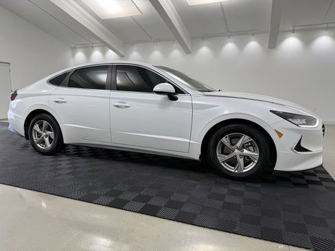 Used 2021 Hyundai Sonata SE image 1