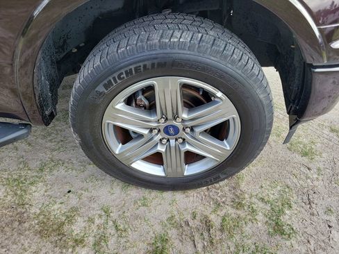 Used 2018 Ford F150 XLT w/ Equipment Group 302A Luxury image 6