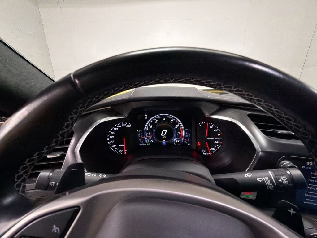 Certified 2017 Chevrolet Corvette Stingray Convertible RWD image 11