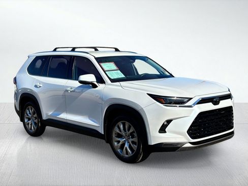 Certified 2024 Toyota Grand Highlander Limited image 8