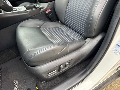 Used 2021 Toyota RAV4 XSE AWD/4WD image 23