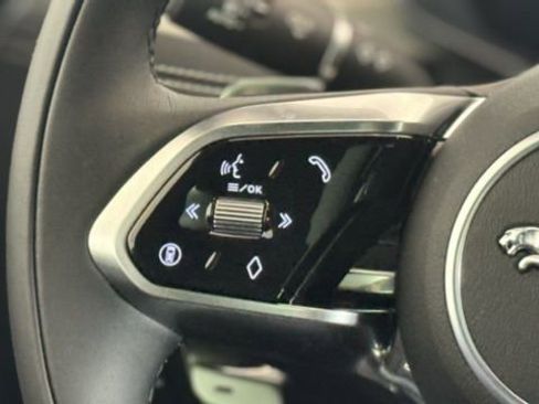 New 2026 Jaguar F-PACE R-Dynamic S image 18