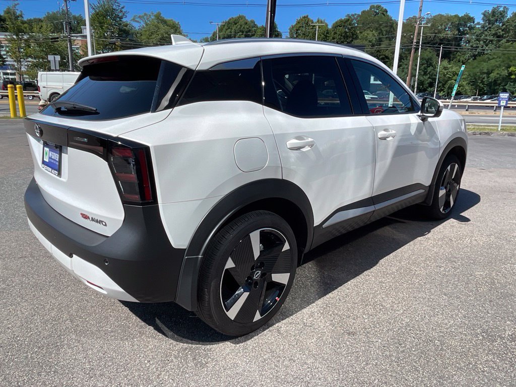 Certified 2025 Nissan Kicks SR AWD/4WD image 6