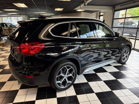 Used 2019 BMW X1 xDrive28i w/ Convenience Package AWD/4WD image 4