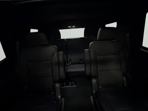 Used 2021 Chevrolet Tahoe High Country w/ Premium Package 2 AWD/4WD image 24