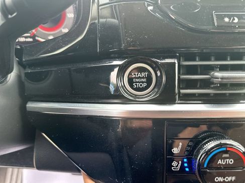 Used 2023 Nissan Pathfinder Platinum AWD/4WD image 20